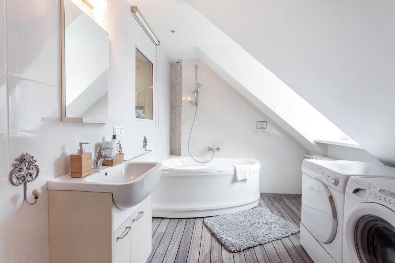 Castle View Apartment By Reside Baltic ヴィリニュス エクステリア 写真